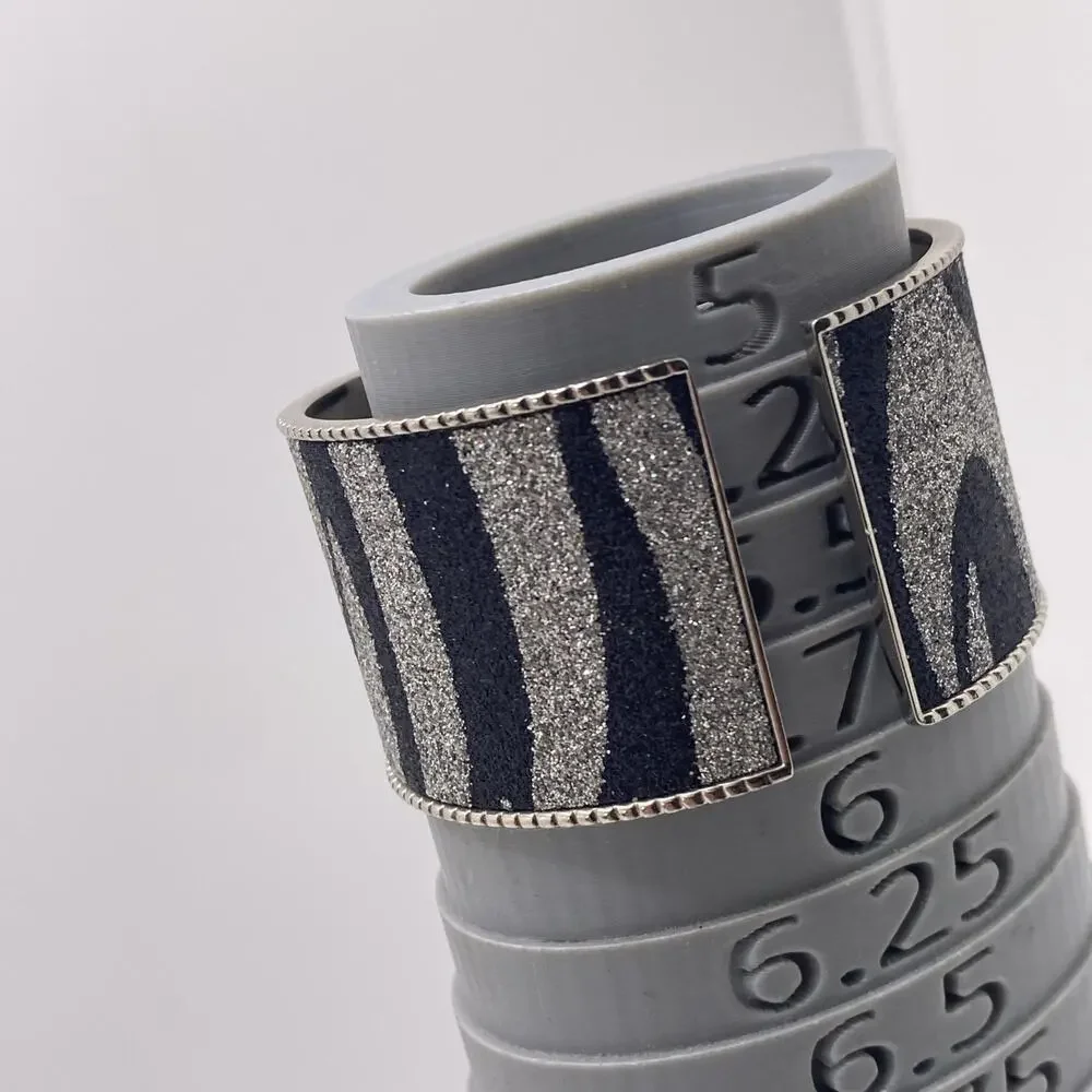 Collezio Cuff Bangle Watch New Battery